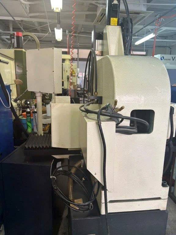 Máy phay NC Makino GM1-T6